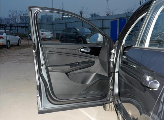 捷达VS5 2022款 280TSI 自动进取型Pro 车厢座椅   前门板
