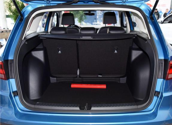 捷达VS7 2020款 1.4T 自动荣耀型 车厢座椅   后备厢