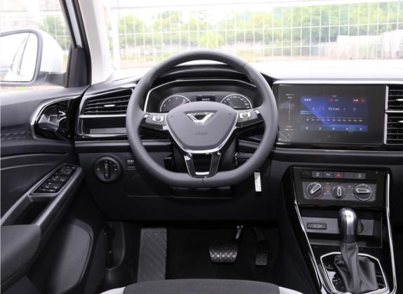 捷达VS7 2021款 1.4T 自动进取版 中控类   驾驶位