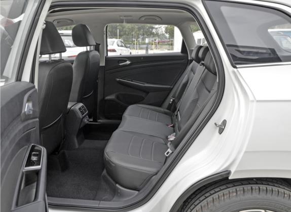 捷达VS7 2021款 1.4T 自动荣耀版 车厢座椅   后排空间