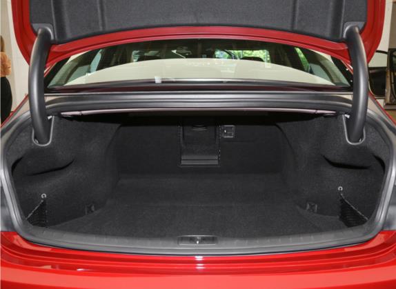 捷尼赛思G80 2021款 2.5T 后驱旗舰版 车厢座椅   后备厢