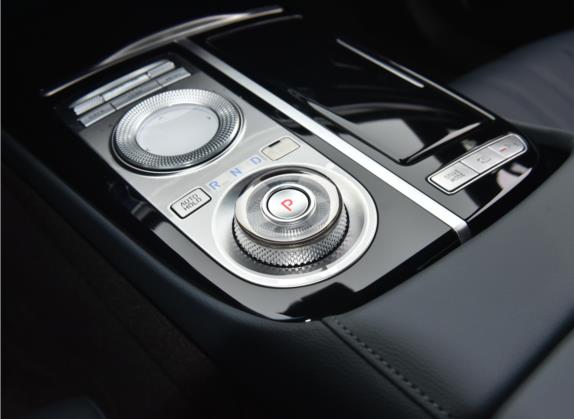 捷尼赛思G80 2021款 2.5T 四驱豪华版 中控类   挡把