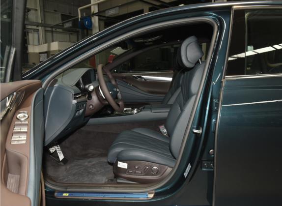 捷尼赛思G80 2023款 2.5T 四驱豪华版 车厢座椅   前排空间