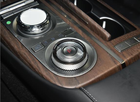 捷尼赛思G80 2023款 2.5T 后驱旗舰版 中控类   挡把
