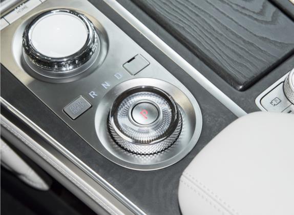 捷尼赛思GV80 2023款 2.5T 四驱旗舰版 4座 中控类   挡把