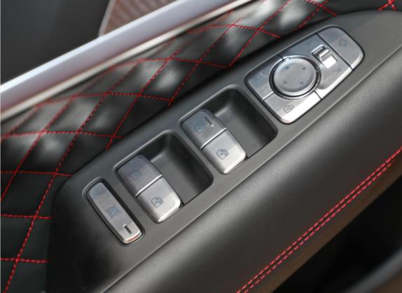 捷尼赛思G70 2023款 2.0T 后驱旗舰型 车厢座椅   门窗控制