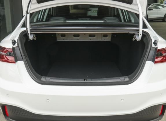 几何A 2021款 Pro 畅享高维续航版 430KM A430平方版 车厢座椅   后备厢