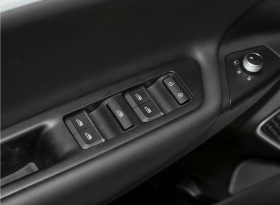 几何A 2021款 Pro 畅享高维续航版 430KM A430畅行版 车厢座椅   门窗控制