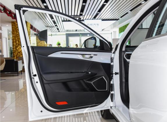 几何A 2022款 Pro 430KM 出行版 车厢座椅   前门板