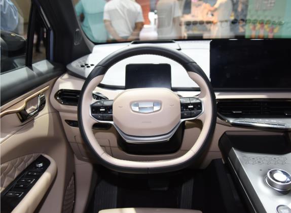 几何C 2021款 C550 魔方版 中控类   驾驶位