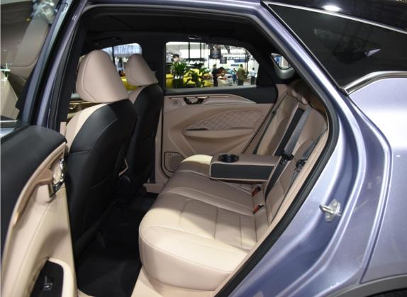 几何C 2021款 C550 魔方版 车厢座椅   后排空间