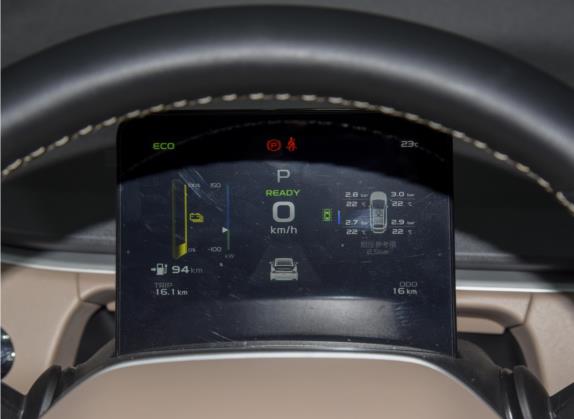 几何C 2022款 550KM 西柚Halo 中控类   仪表盘