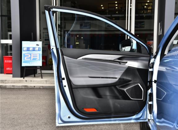 几何G6 2022款 480 新享型 车厢座椅   前门板