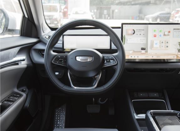 几何G6 2022款 620 新乐型 中控类   驾驶位