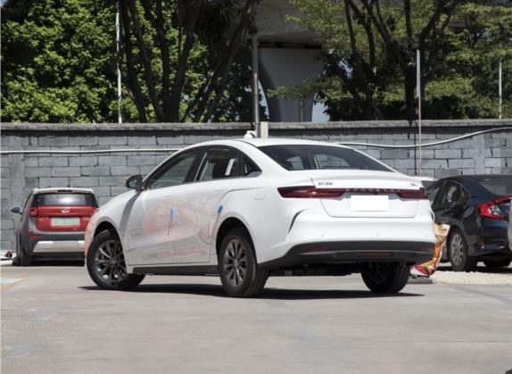 几何G6 2022款 620 新乐型 外观   斜后