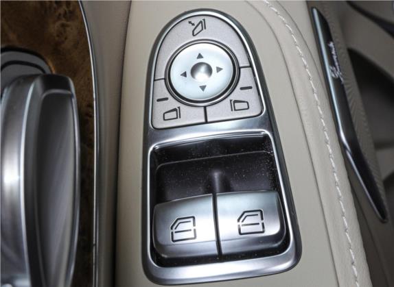 金冠V级 2020款 2.0T 金尊（半隔） 车厢座椅   门窗控制