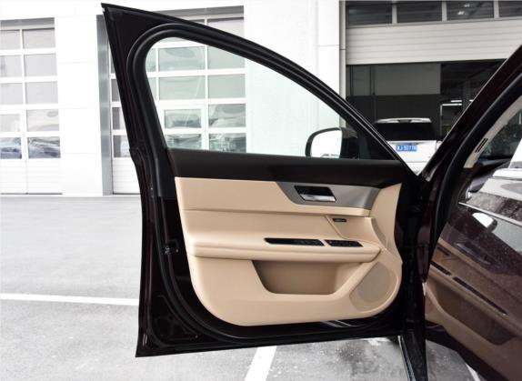 捷豹XFL 2017款 XFL 2.0T 200PS 精英版 车厢座椅   前门板