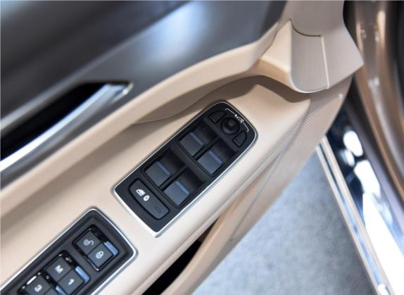 捷豹XFL 2017款 XFL 3.0 SC 340PS 尊享版 车厢座椅   门窗控制
