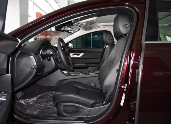 捷豹XFL 2018款 XFL 2.0T 200PS 精英版 车厢座椅   前排空间