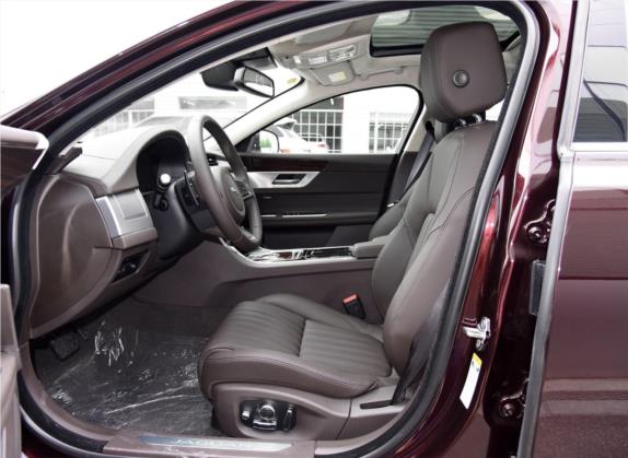 捷豹XFL 2018款 XFL 3.0 SC 340PS 奢华版 车厢座椅   前排空间