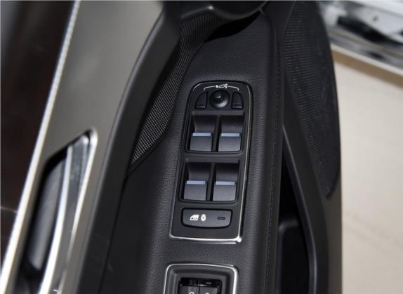 捷豹XFL 2019款 XFL 2.0T 200PS 两驱精英版 车厢座椅   门窗控制