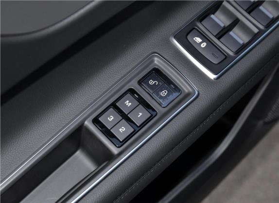 捷豹XFL 2020款 XFL 2.0T P200 两驱精英版 车厢座椅   门窗控制