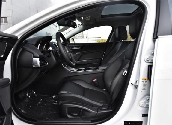 捷豹XEL 2018款 2.0T 200PS 精英版 车厢座椅   前排空间