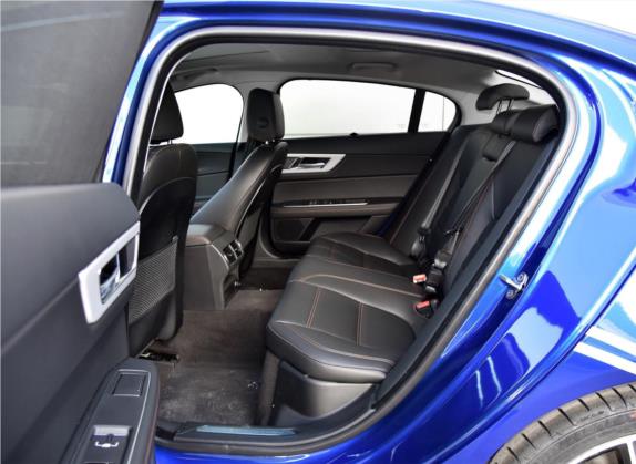 捷豹XEL 2018款 2.0T 200PS 首发限量版 车厢座椅   后排空间