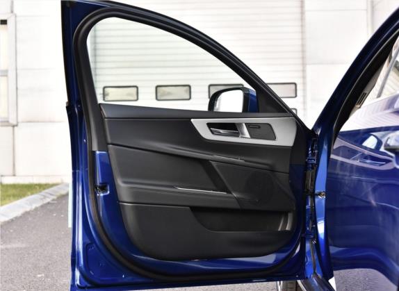 捷豹XEL 2018款 2.0T 250PS 尊享版 车厢座椅   前门板