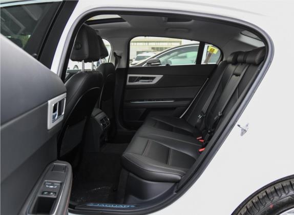 捷豹XEL 2019款 2.0T 200PS 尊享版 车厢座椅   后排空间