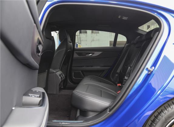 捷豹XEL 2020款 2.0T 200PS R-DYNAMIC S进取运动版 车厢座椅   后排空间