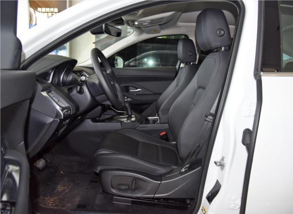 捷豹E-PACE 2018款 P200 S 国V 车厢座椅   前排空间