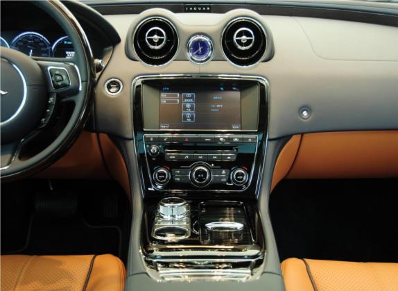 捷豹XJ 2012款 XJL 3.0 旗舰商务版 中控类   中控台