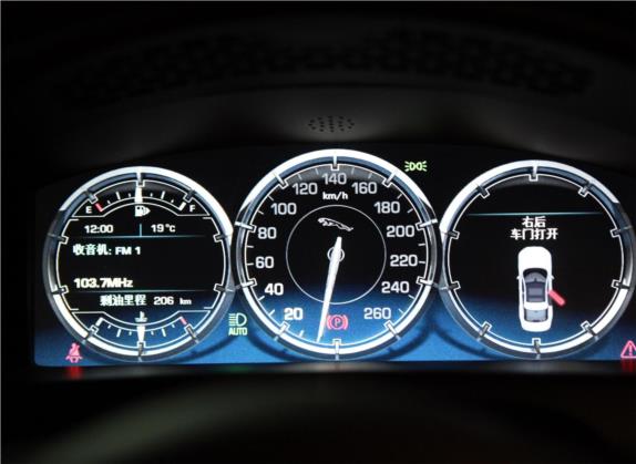 捷豹XJ 2012款 XJL 3.0 旗舰商务版 中控类   仪表盘