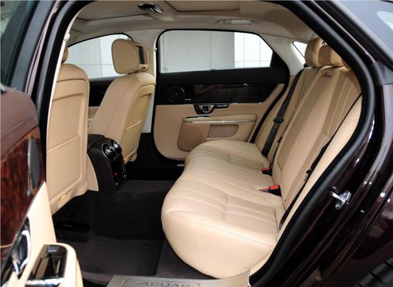 捷豹XJ 2014款 XJL 3.0 SC 四驱全景商务版 车厢座椅   后排空间