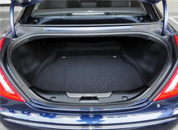 捷豹XJ 2015款 XJL 2.0T 两驱典雅商务版 车厢座椅   后备厢
