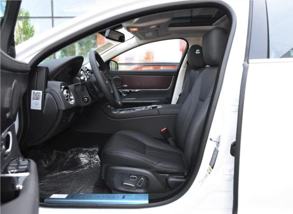 捷豹XJ 2015款 XJL 2.0T 典雅商务80周年典藏版 车厢座椅   前排空间