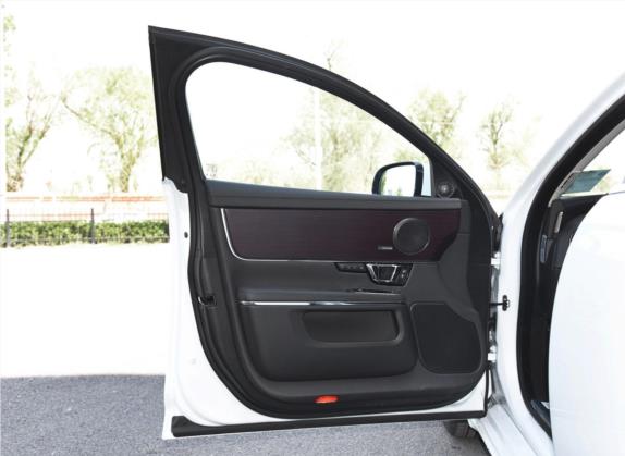 捷豹XJ 2015款 XJL 2.0T 典雅商务80周年典藏版 车厢座椅   前门板