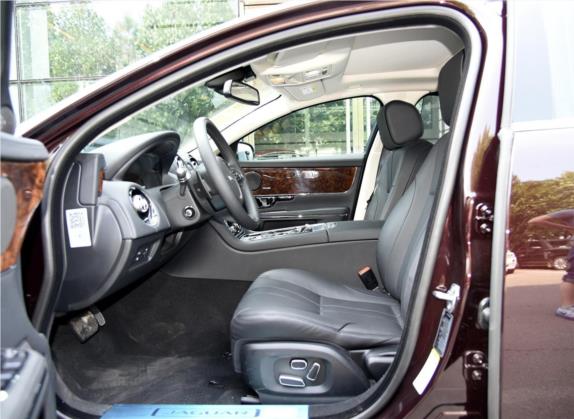 捷豹XJ 2015款 XJL 3.0 SC 四驱全景商务80周年典藏版 车厢座椅   前排空间