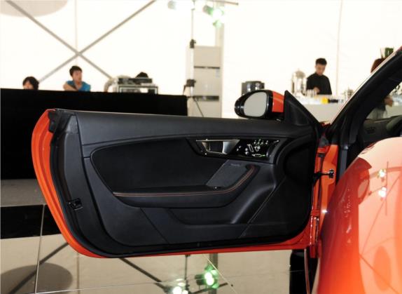 捷豹F-TYPE 2013款 5.0 SC S 敞篷版 车厢座椅   前门板