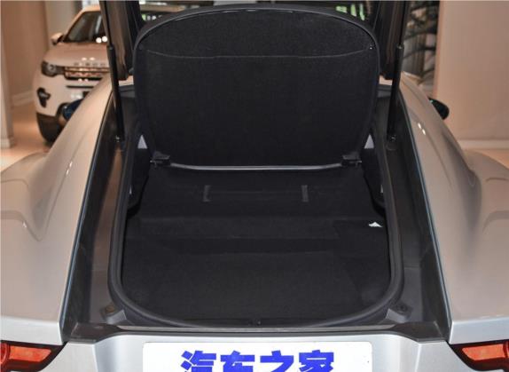捷豹F-TYPE 2019款 5.0 SC SVR 硬顶版 车厢座椅   后备厢