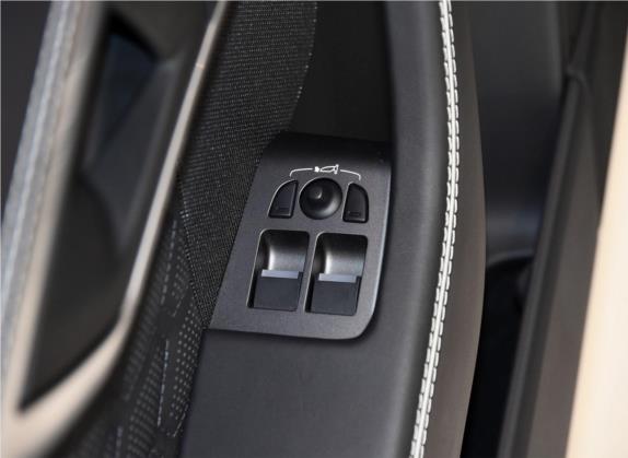 捷豹F-TYPE 2019款 5.0 SC SVR 硬顶版 车厢座椅   门窗控制