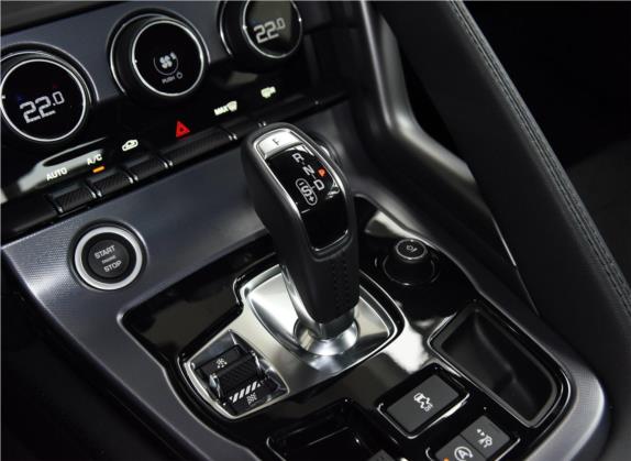 捷豹F-TYPE 2021款 P300 后驱硬顶版 中控类   挡把