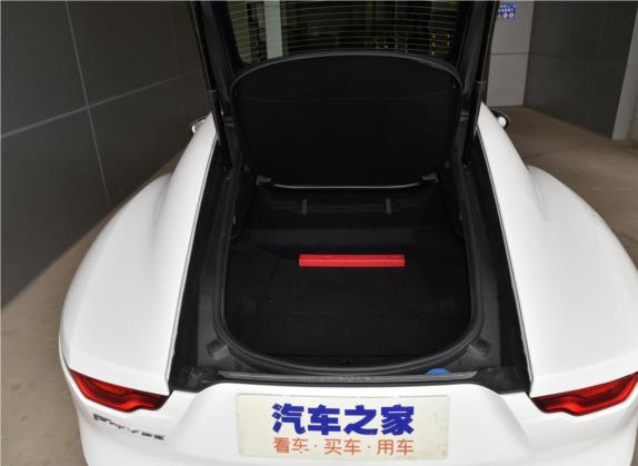 捷豹F-TYPE 2021款 P300 后驱First Edition硬顶版 车厢座椅   后备厢