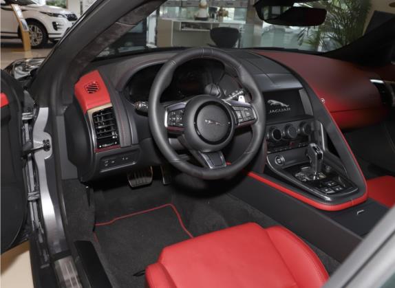 捷豹F-TYPE 2023款 P300 硬顶版 R-DYNAMIC BLACK 中控类   驾驶位