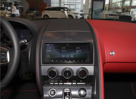 捷豹F-TYPE 2023款 P300 硬顶版 R-DYNAMIC BLACK 中控类   中控台