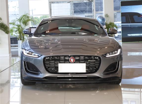 捷豹F-TYPE 2023款 P300 硬顶版 R-DYNAMIC BLACK 外观   正前