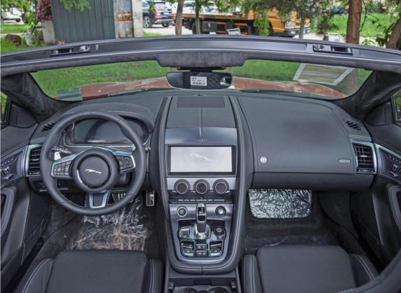 捷豹F-TYPE 2023款 P300 敞篷版 R-DYNAMIC BLACK 中控类   中控全图