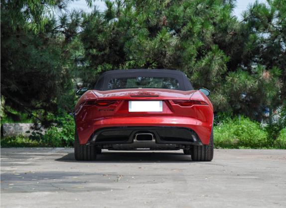 捷豹F-TYPE 2023款 P300 敞篷版 R-DYNAMIC BLACK 外观   正后