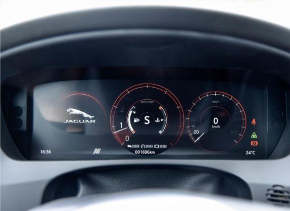 捷豹F-PACE 2016款 2.0T 两驱R-Sport运动版 中控类   仪表盘